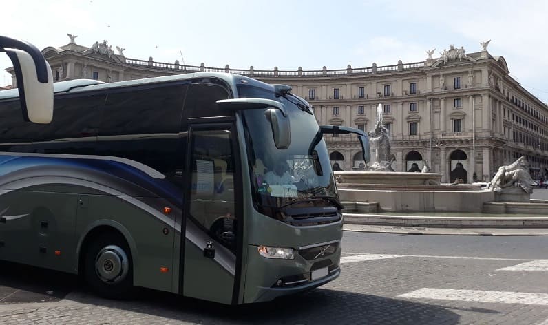 Sicily: Bus rental in Modica in Modica and Italy